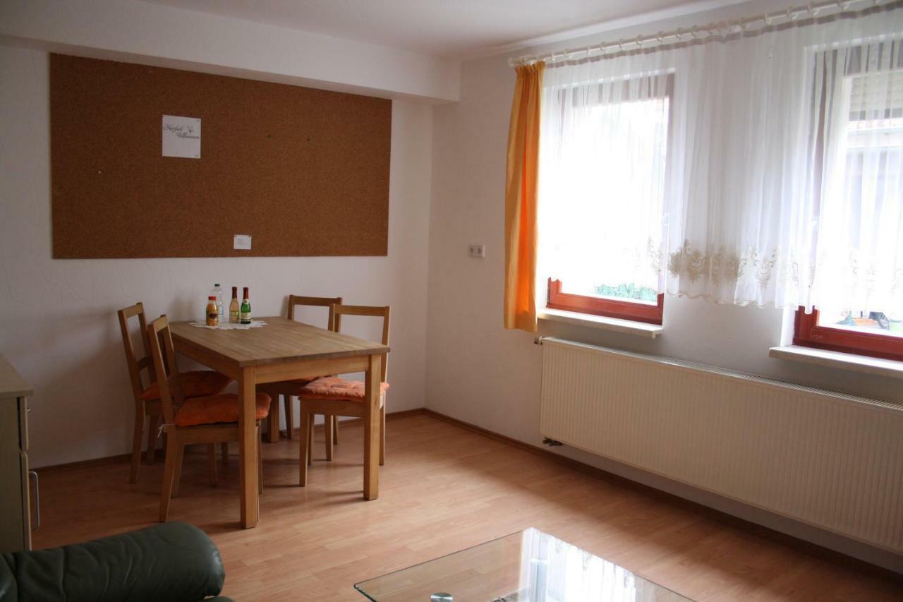Ilka'S Kleine Harmonie Appartement Leipzig Buitenkant foto